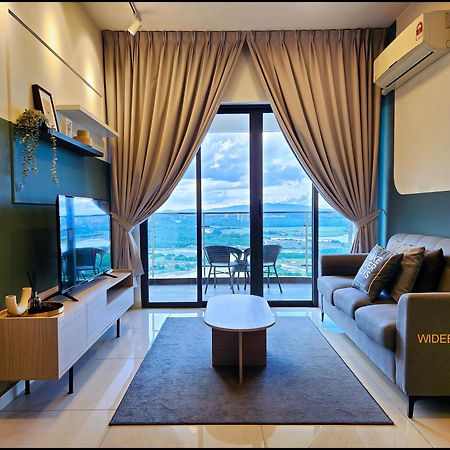 Hotel Country Garden Danga Bay By Widebed Jb à Johor Bahru Extérieur photo