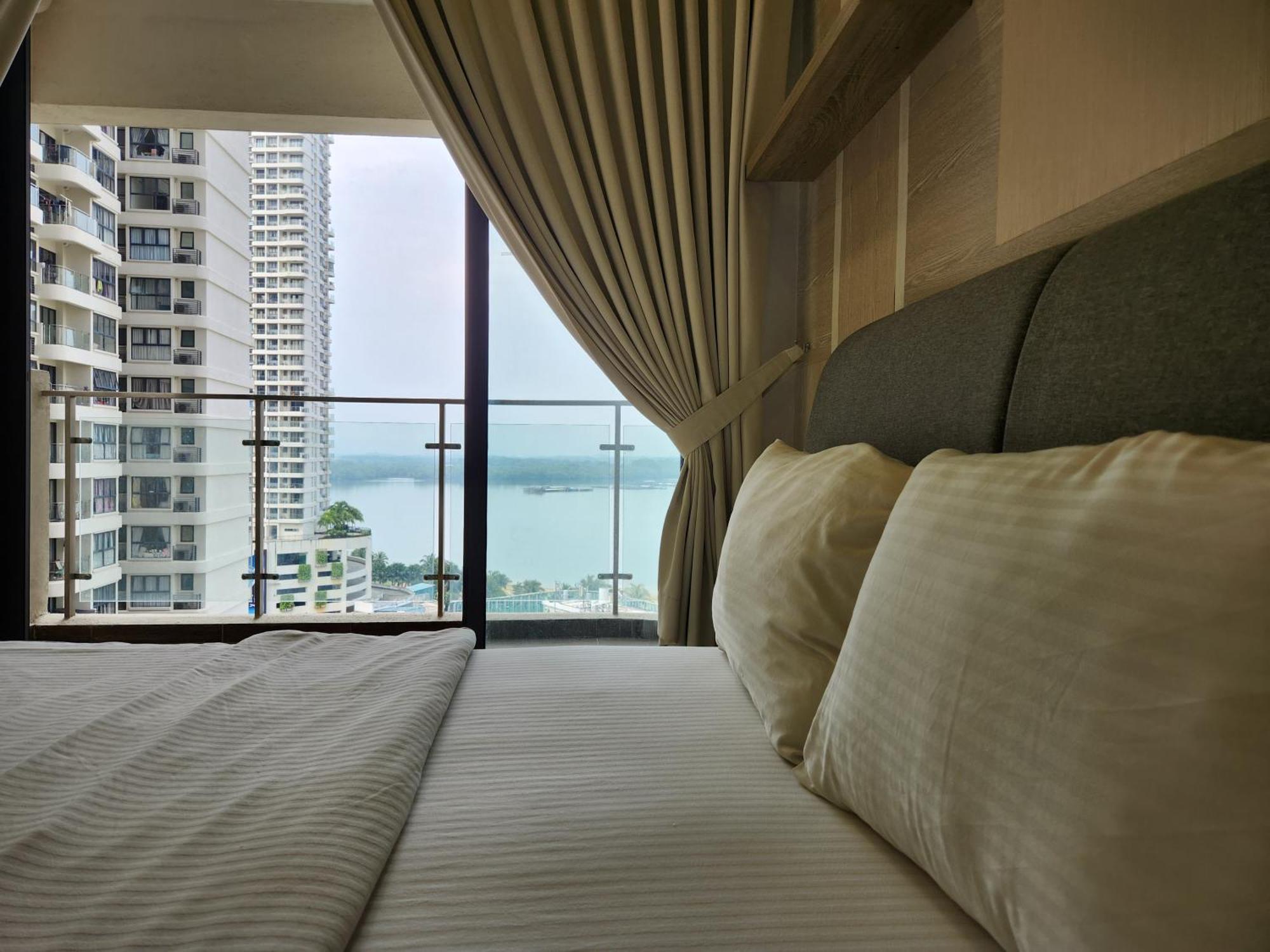 Hotel Country Garden Danga Bay By Widebed Jb à Johor Bahru Extérieur photo